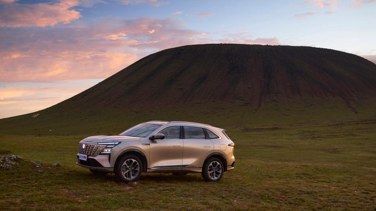 15万内家用SUV对抗 第四代CS75PLUS对比星越L