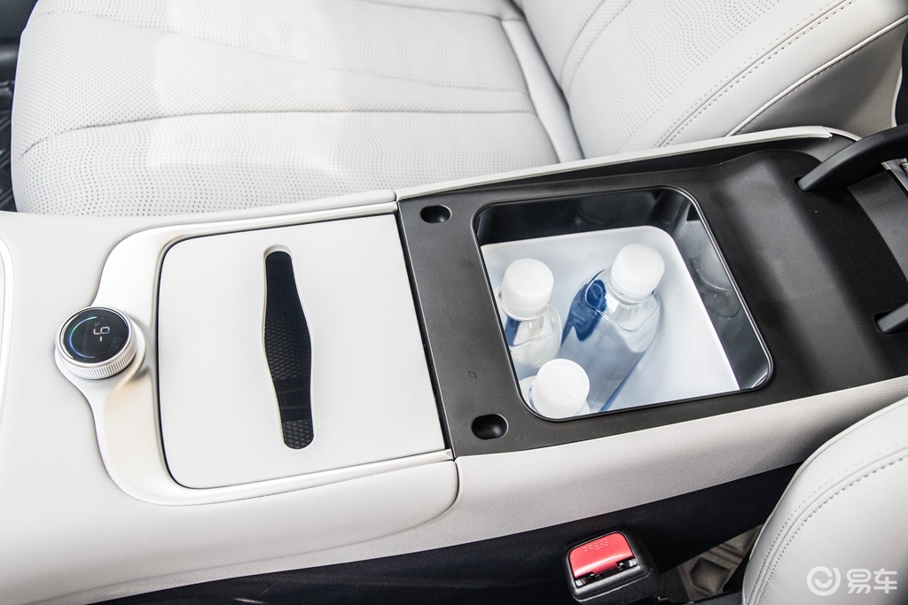 冰箱大沙发,这款不到15万的SUV能否满足“95后”?