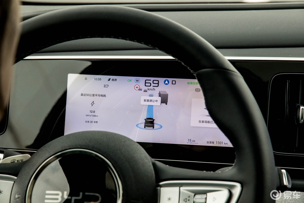 冰箱大沙发,这款不到15万的SUV能否满足“95后”?