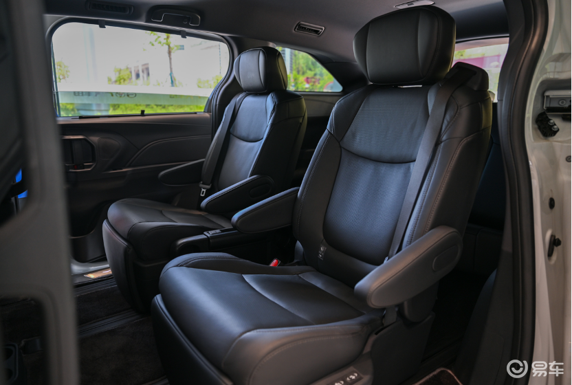 赛那、别克GL8输得不冤!论高端,腾势D9给大家上了一课