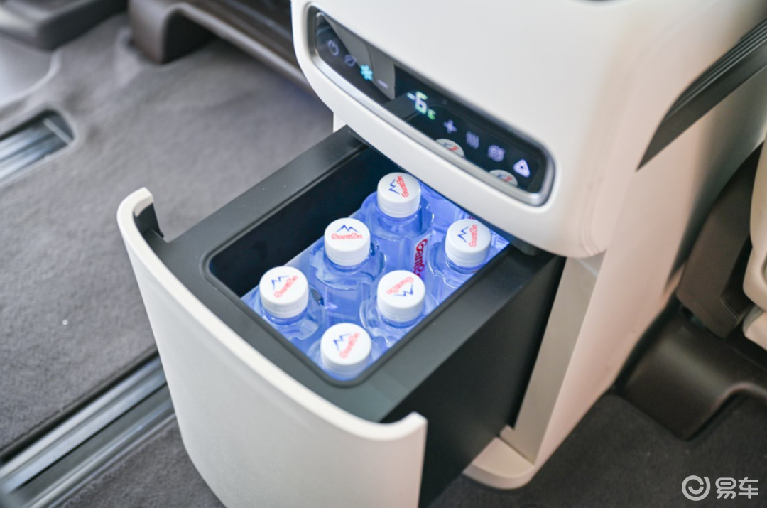 赛那、别克GL8输得不冤!论高端,腾势D9给大家上了一课