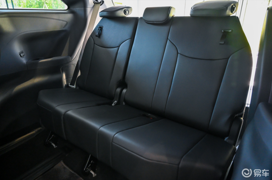 赛那、别克GL8输得不冤!论高端,腾势D9给大家上了一课