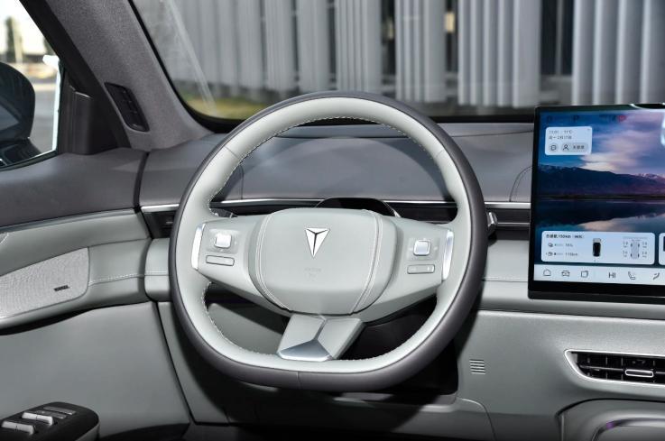 宋L DM的对手又出招,这车至高优惠5万,买菜带娃好搭子