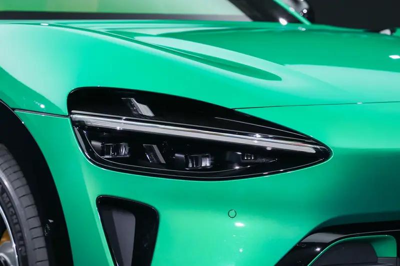 小米YU7交付时间更新 Max版最快33-36周/标准版最快53-56周