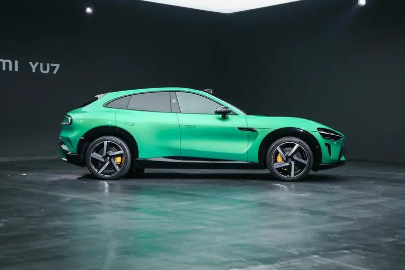 小米YU7交付时间更新 Max版最快33-36周/标准版最快53-56周