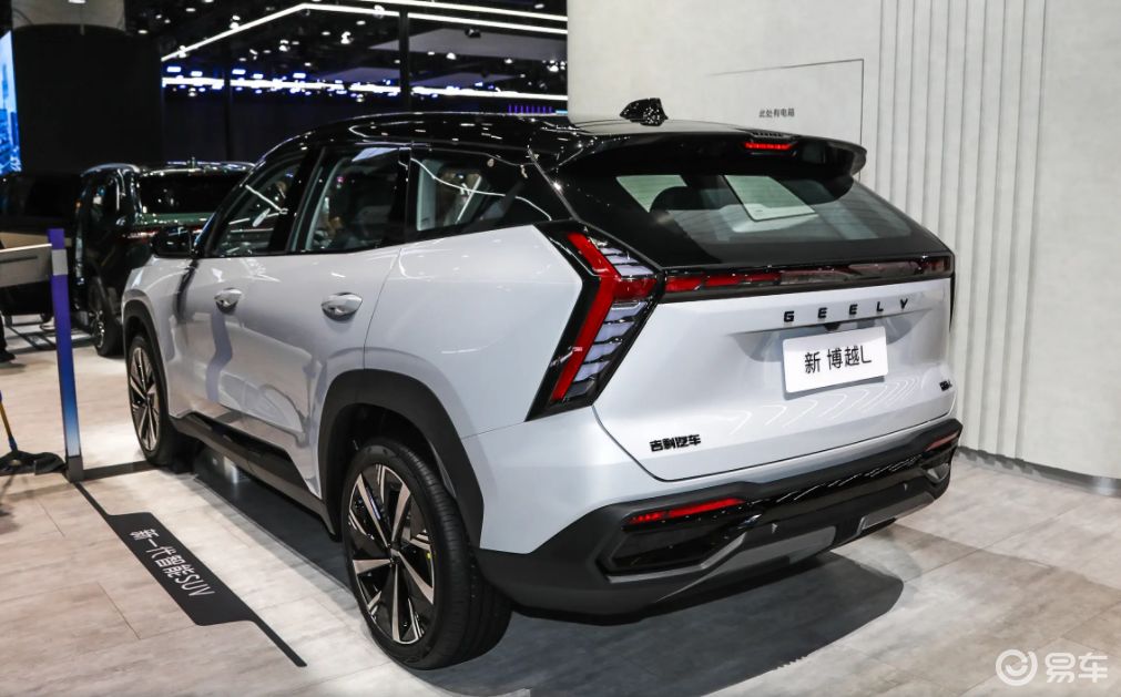 竞争博越L,有7座车,长安CS75 PRO咋样