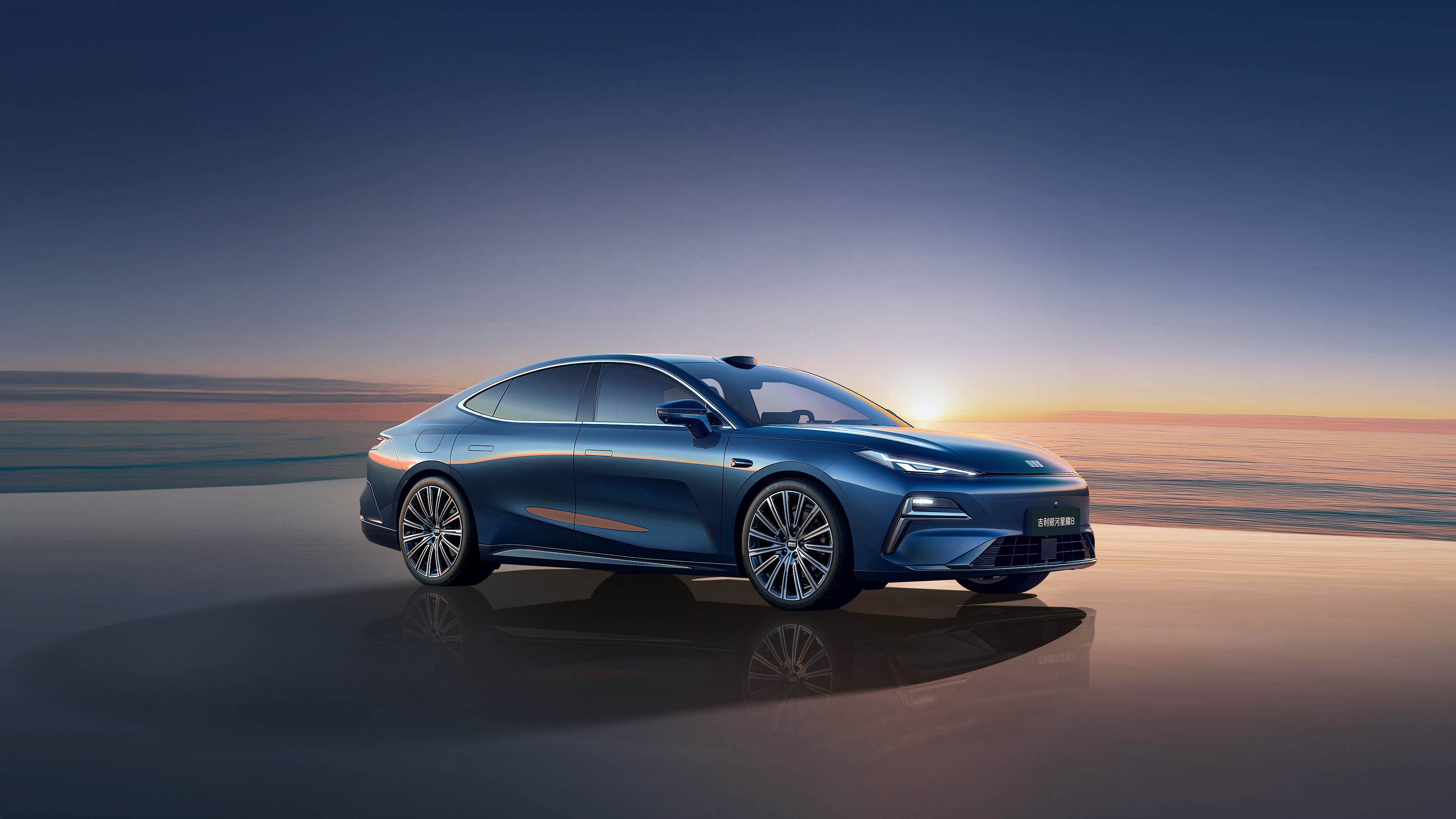 吉利银河星耀8试驾体验报告:全能实力的中式豪华旗舰