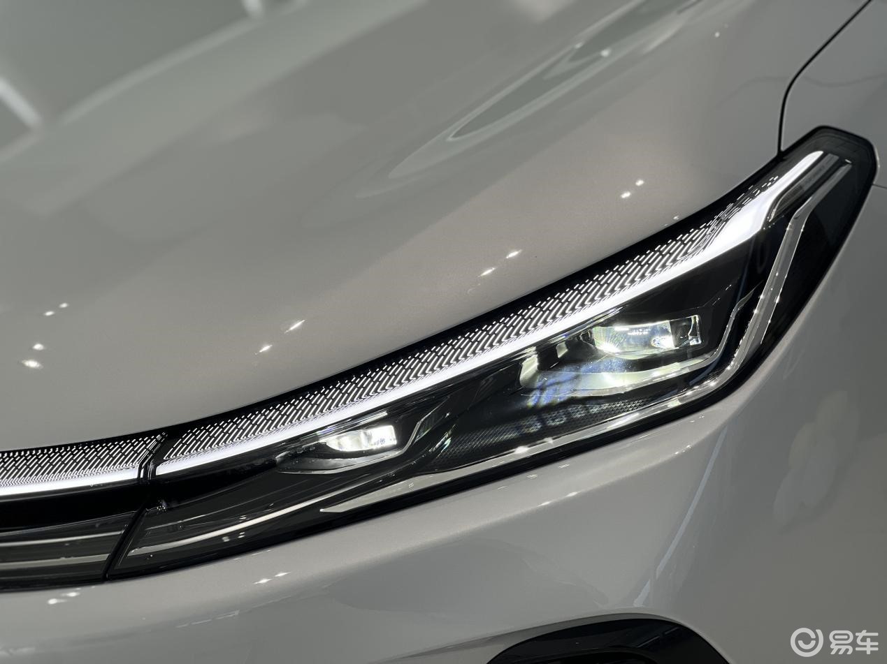 全球家轿新标杆吉利银河A7:全球最节能家轿