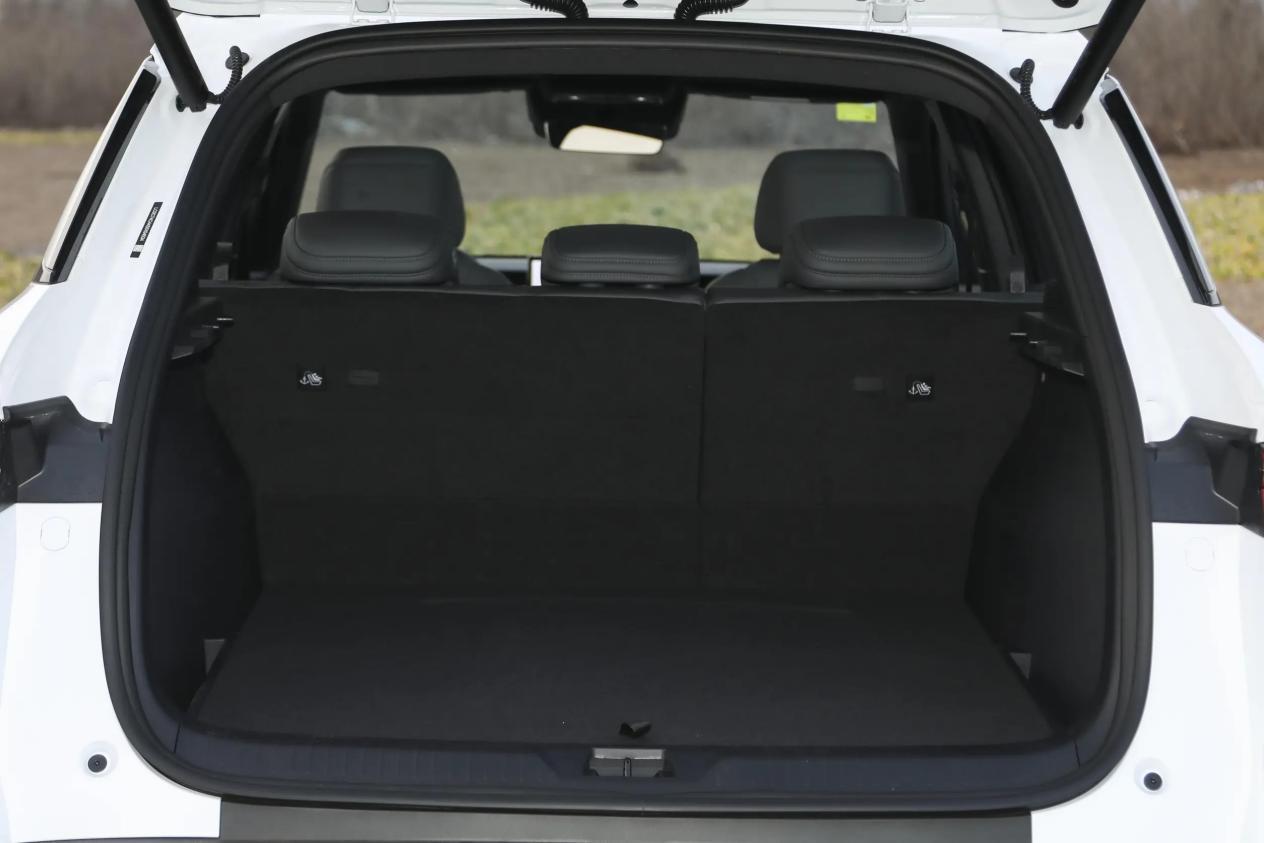 长安UNI-Z PHEV和宋Pro DM-i,该怎么选?