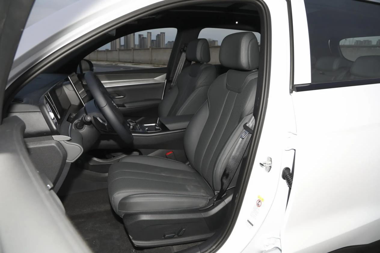 长安UNI-Z PHEV和宋Pro DM-i,该怎么选?