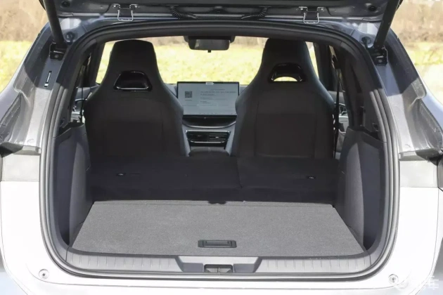 Q07 vs 宋PLUS DM-i:哪家更适合家庭用车