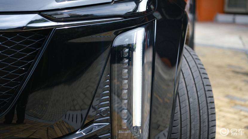 诚意之争:凯迪拉克全新XT5对比新款XC60,差距几何?