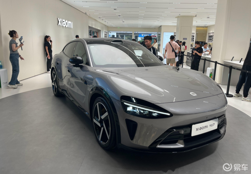 同样是33万,买小米YU7还是问界M7?