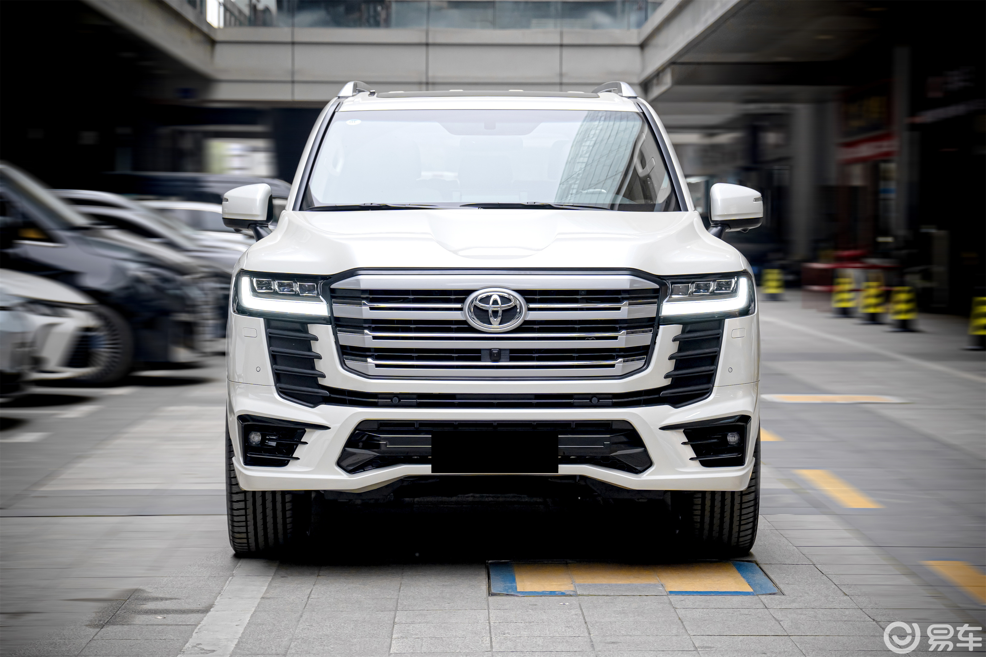 兰德酷路泽 LC300 改装:硬派越野,豪华精致融合