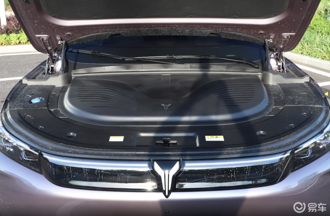 岚图FREE+上市,对比华系头部车型问界M7,如何选?