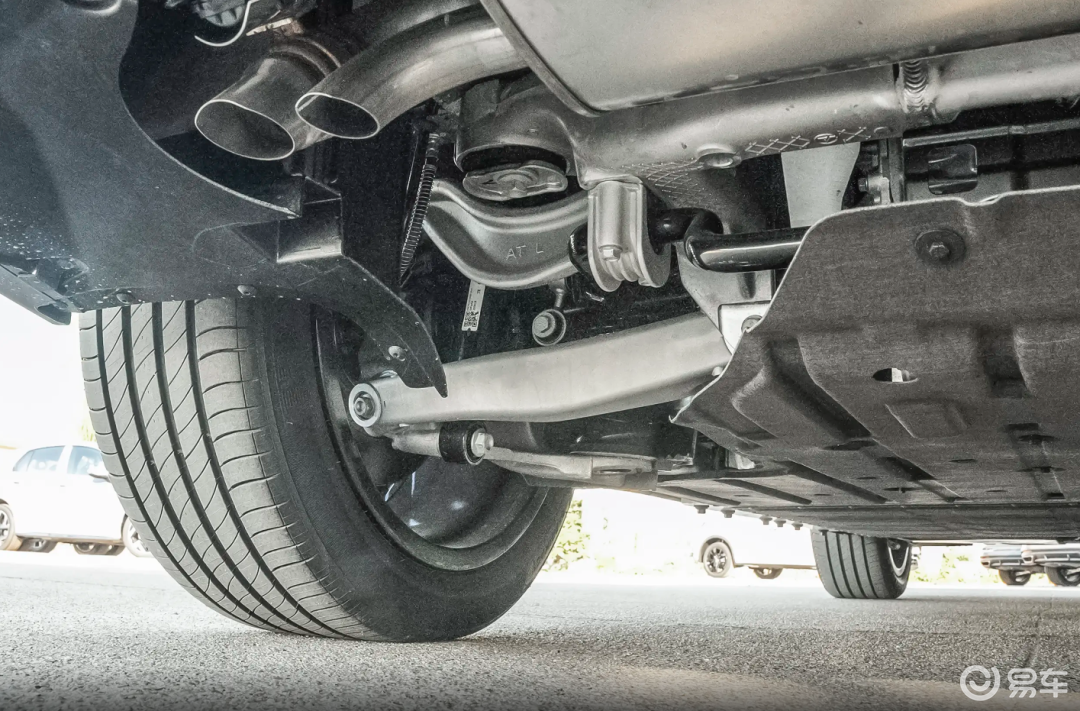 岚图FREE+上市,对比华系头部车型问界M7,如何选?