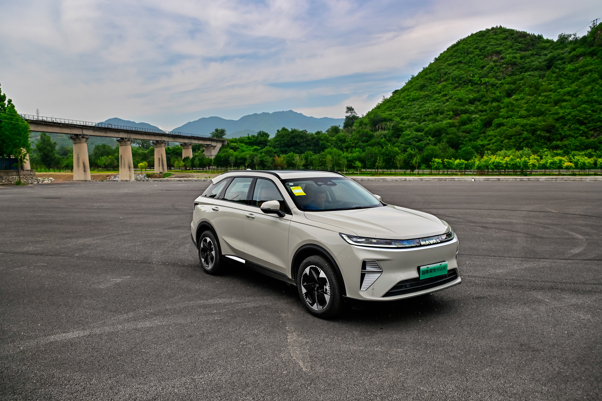 238kW不到17万!试驾搭载二代Hi4的哈弗枭龙MAX