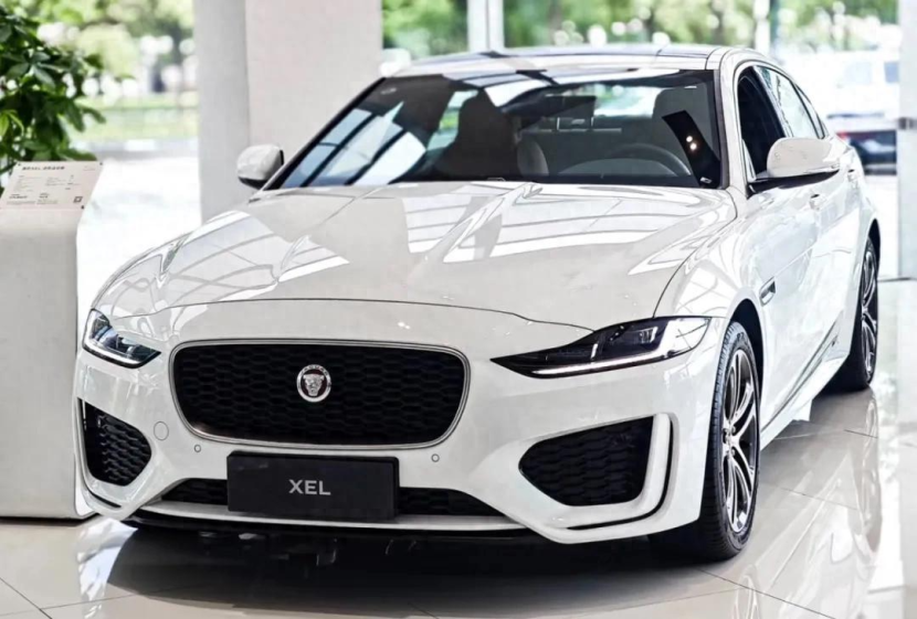 捷豹XEL这种后驱车只要15.98万了？高攀不起的捷豹大降价