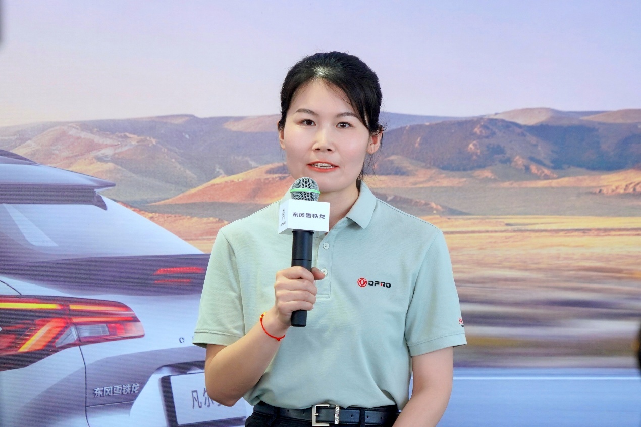 凡尔赛C5 X获2025中汽夏测健康与操控双安全权威证书