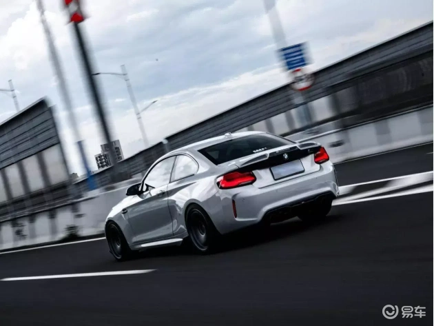 方程式车手变废为宝,将宝马M2C改出街头王者