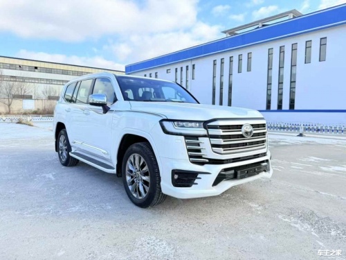 成都丰田兰德酷路泽中东版团购优惠35.2万 欢迎试乘试驾