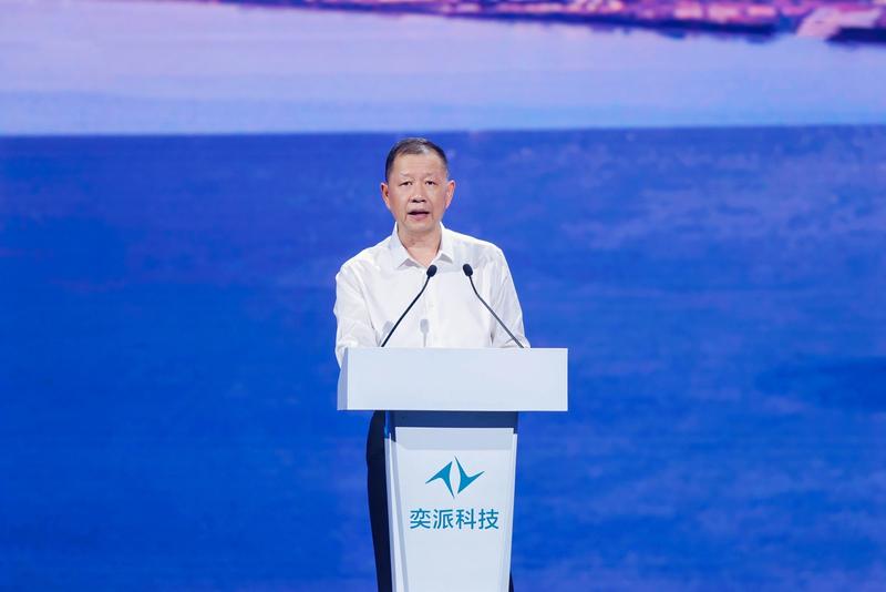 奕派科技首秀:央企“捏紧拳头”变革