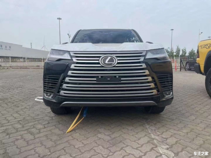 2024款雷克萨斯LX570 现车全国可分期