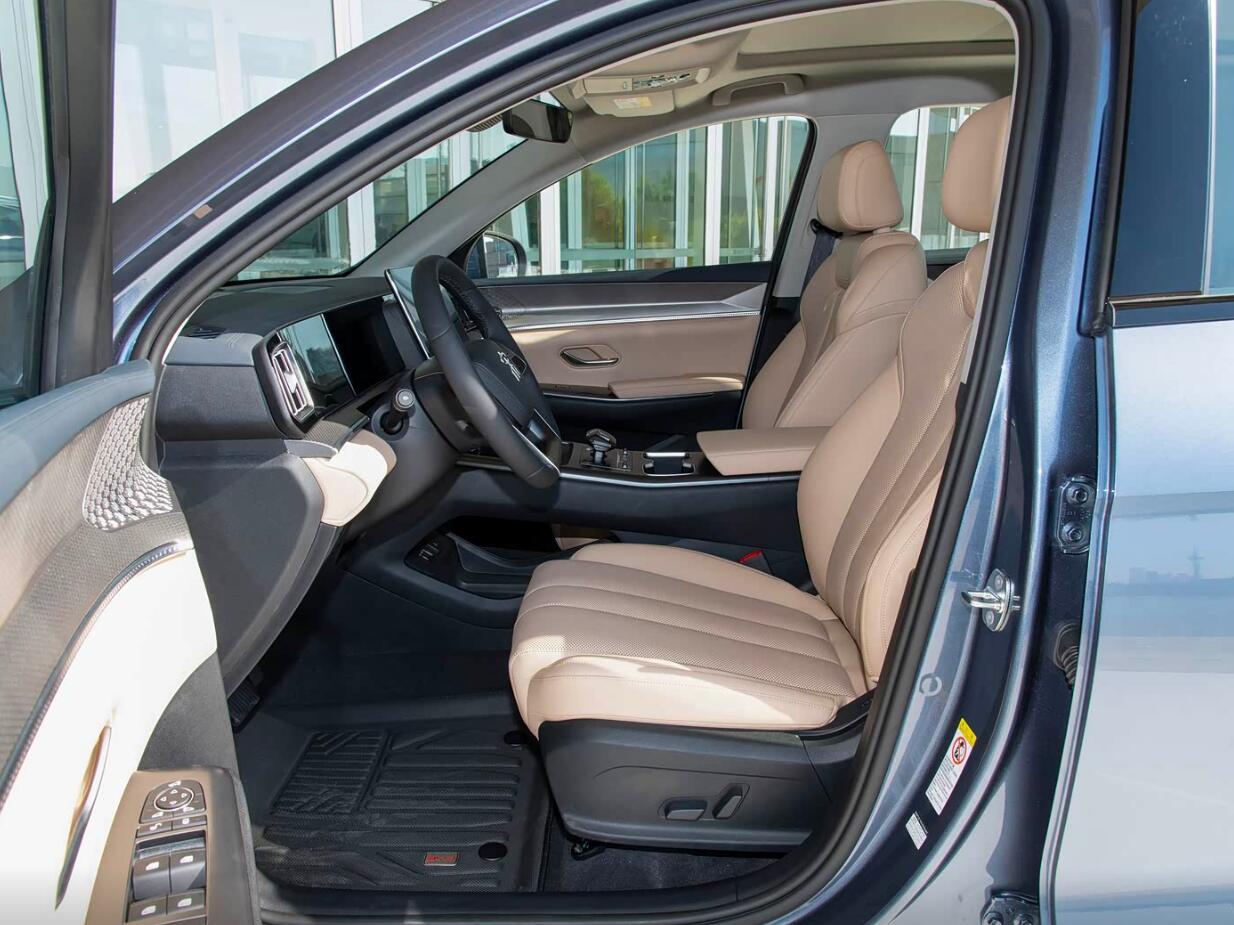 谁更实惠大碗?银河星舰7 EM-i对比宋Pro DM-i