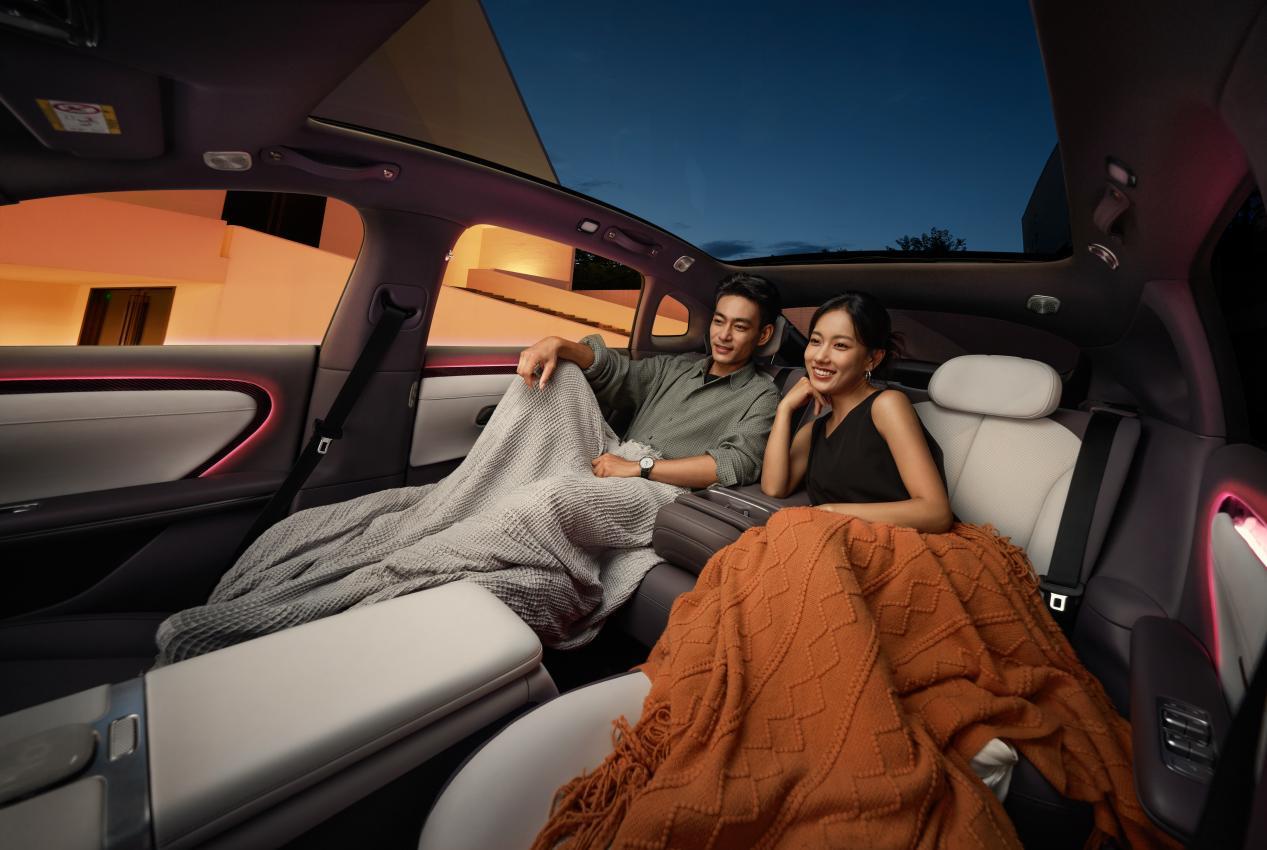 长安启源A06全球首秀 四大超配跨级对标迈巴赫