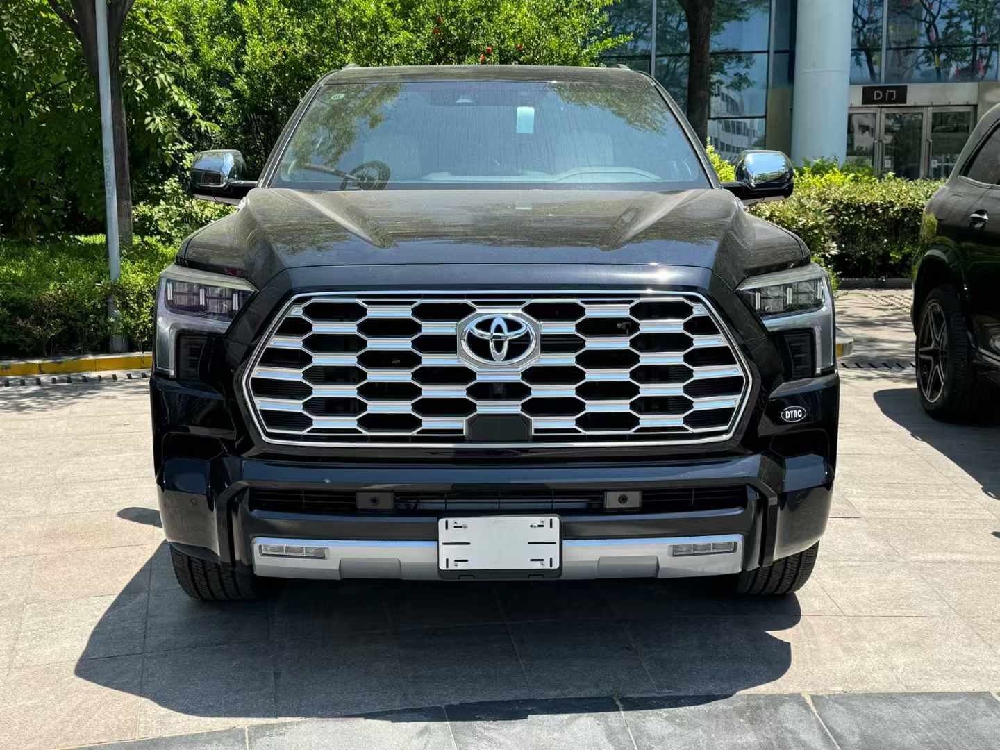 2024款丰田红杉 全新一代14X万闪亮登场 绝版SUV!