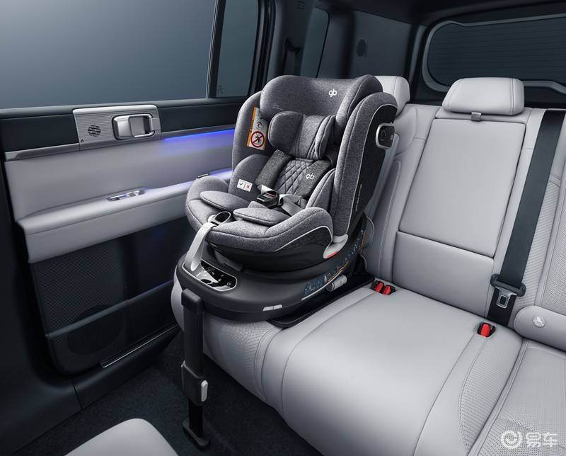 “大五座天花板”方程豹钛7火爆上市 售17.98万元起