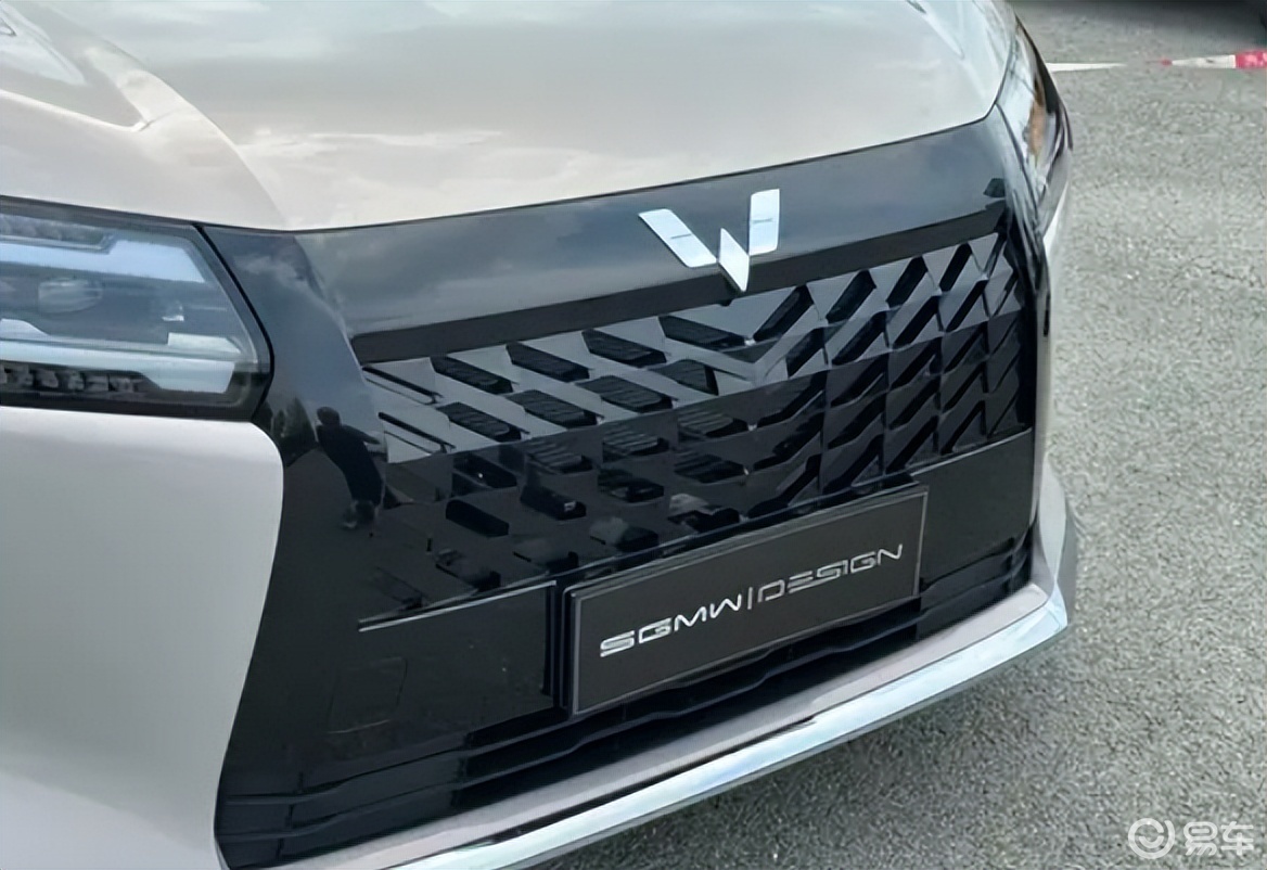 10万起?五菱星光730:1.5T动力够用,后备箱拖后腿