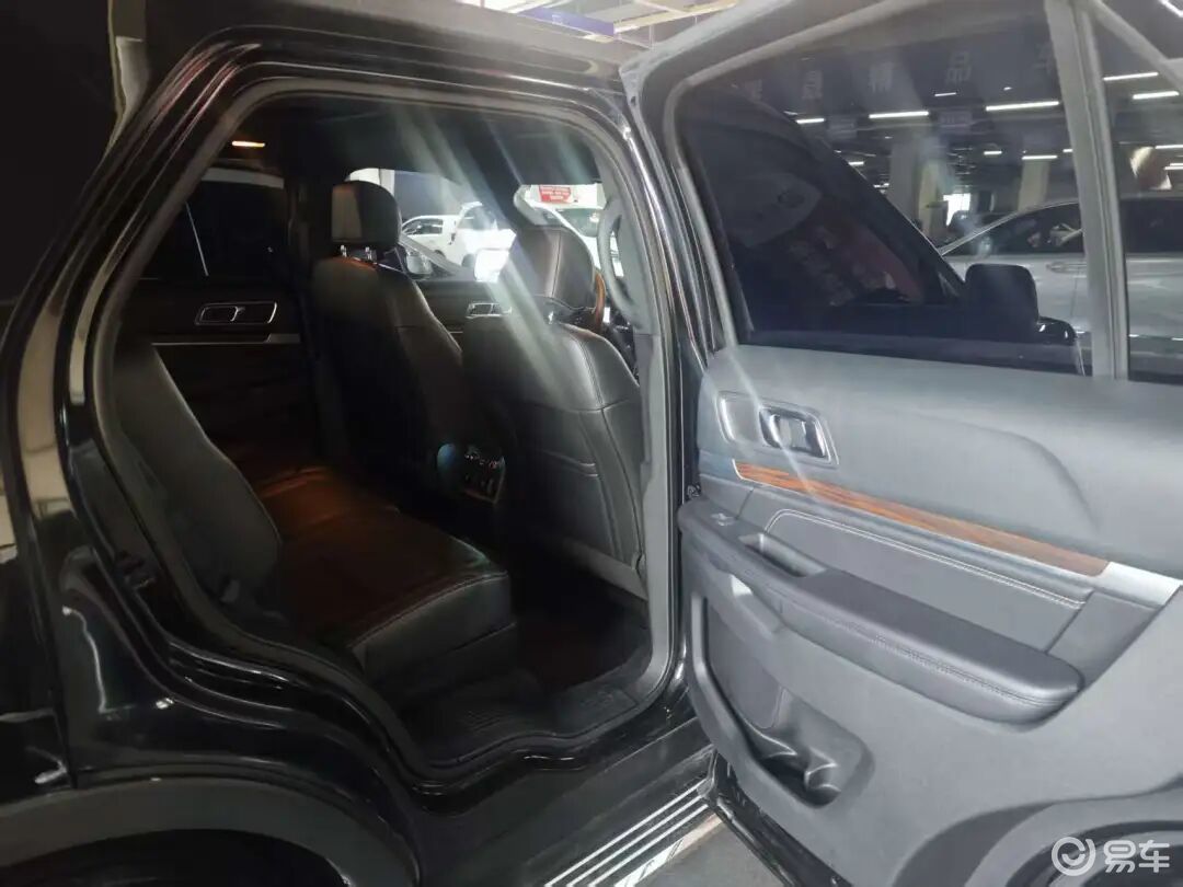 8万多预算中大型SUV,淘“美国现役警车”是什么体验?