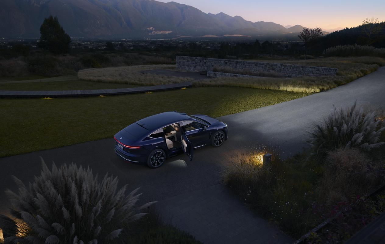 试完蔚来ET9,帕梅车主沉默了:这才是老板该开的车!