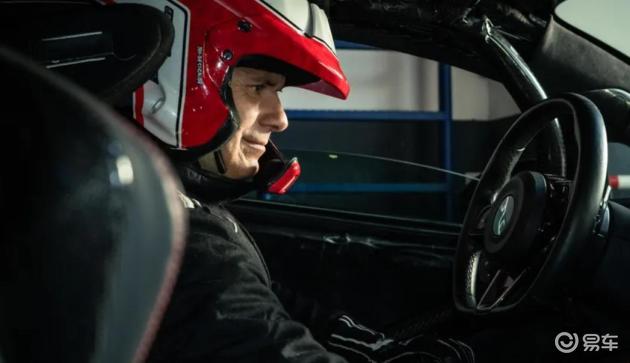 老外驾驶500km/h车辆揭示U9X真相