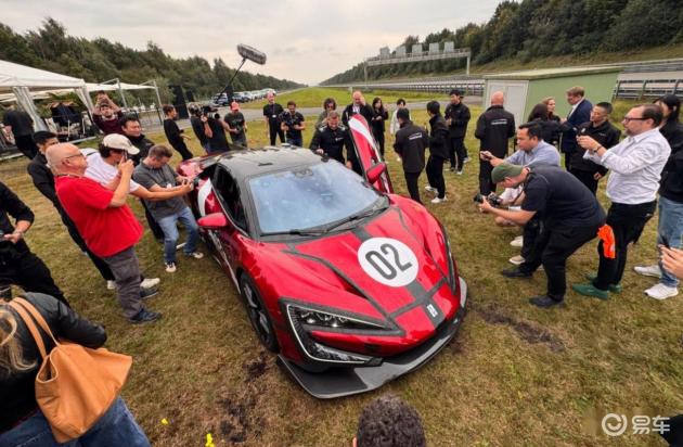 老外驾驶500km/h车辆揭示U9X真相