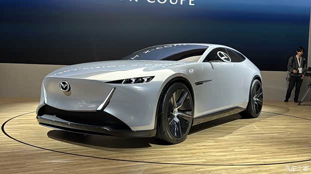 2025东京车展:马自达Vision X-Coupe/Vision X-Compact概念车