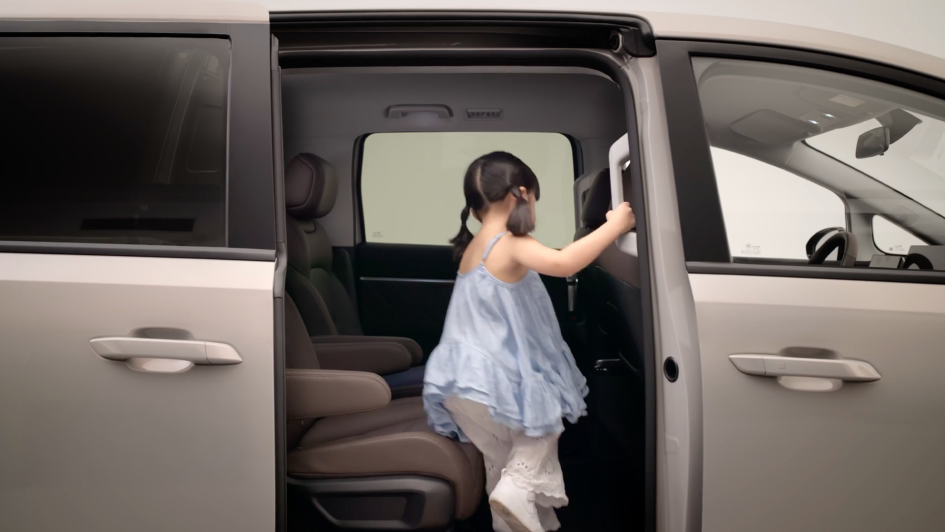 打造“人民的MPV”!10万级的五菱星光730有多能打?