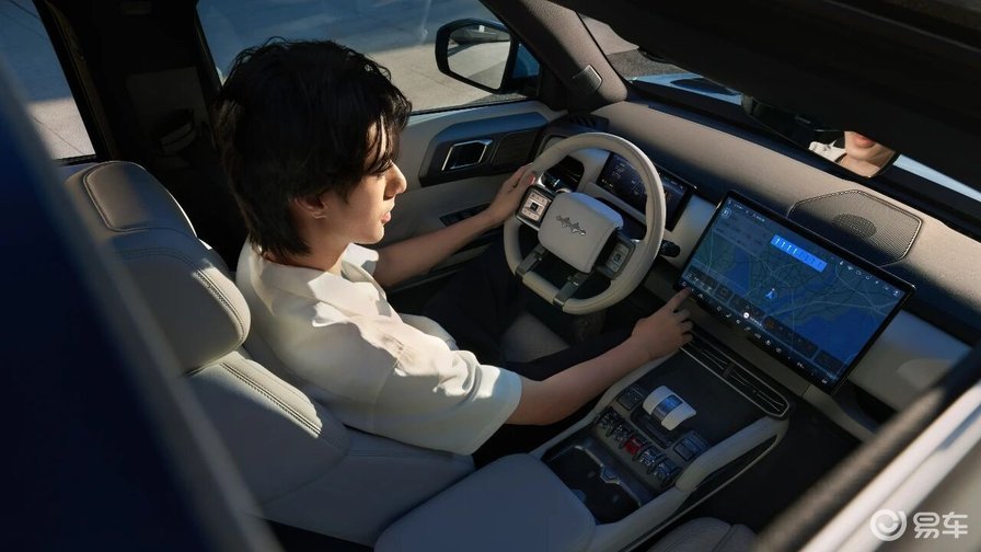 方程豹双车榕城焕新,闽都车展悦享双节