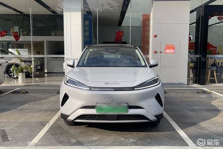 探店零跑B10、海狮05EV真实优惠，比亚迪零跑谁更香？