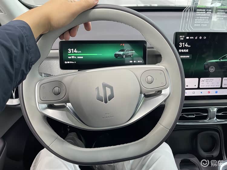 探店零跑B10、海狮05EV真实优惠,比亚迪零跑谁更香?