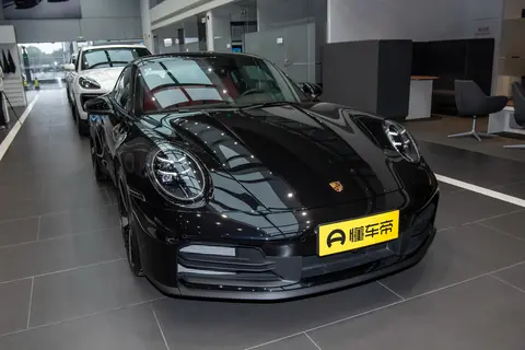 保时捷 911 完整用车成本详解 保养 + 保险年检全攻略