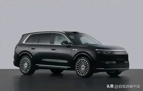 你觉得智能驾驶的终极目标是模仿人类驾驶还是超越人类驾驶？